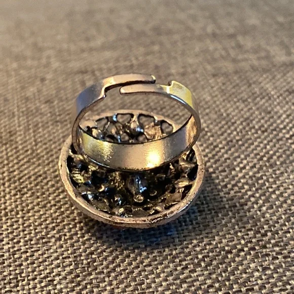 Pink Rhinestone Cocktail Ring - Picture 2 of 4